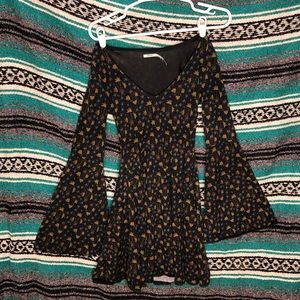 Floral bell sleeve witchy dress